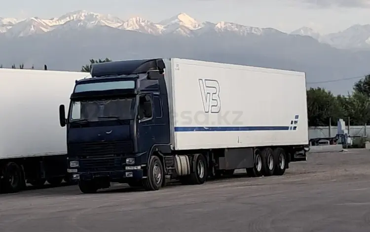 Volvo  FH 2002 года за 22 000 000 тг. в Шымкент