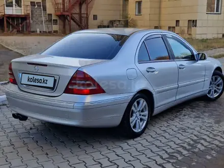 Mercedes-Benz C 320 2000 года за 3 900 000 тг. в Шымкент – фото 6