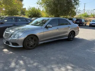 Mercedes-Benz E-Class, 2011