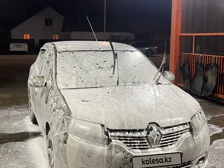 Renault Logan 2015 года за 4 400 000 тг. в Атырау