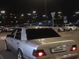 Mercedes-Benz E 280 1993 года за 2 100 000 тг. в Шымкент – фото 3