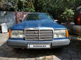 Mercedes-Benz E 230 1991 годаүшін1 370 000 тг. в Алматы – фото 4