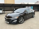 Chevrolet Malibu 2020 года за 7 700 000 тг. в Актобе – фото 2