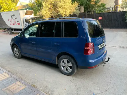 Volkswagen Touran 2007 года за 4 000 000 тг. в Кызылорда – фото 9