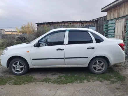 ВАЗ (Lada) Granta 2190 2013 года за 2 400 000 тг. в Семей – фото 2