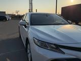 Toyota Camry 2019 годаүшін13 000 000 тг. в Тараз – фото 2