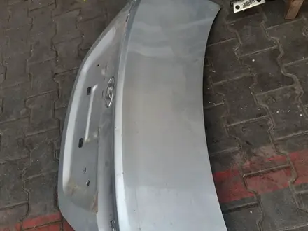 Hyundai Accent крышка багажника за 90 000 тг. в Алматы – фото 3