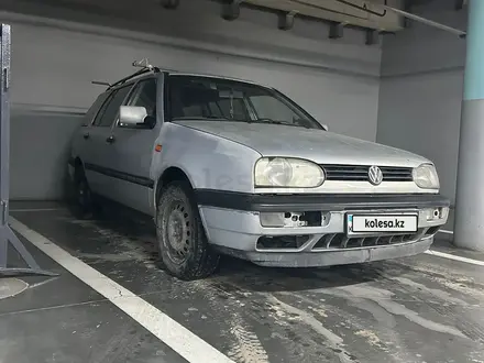 Volkswagen Golf 1994 года за 1 600 000 тг. в Алматы