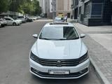 Volkswagen Passat 2017 года за 8 800 000 тг. в Алматы – фото 2