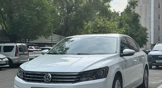 Volkswagen Passat 2017 года за 9 000 000 тг. в Алматы