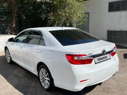 Toyota Camry 2013 года за 11 300 000 тг. в Балхаш – фото 3