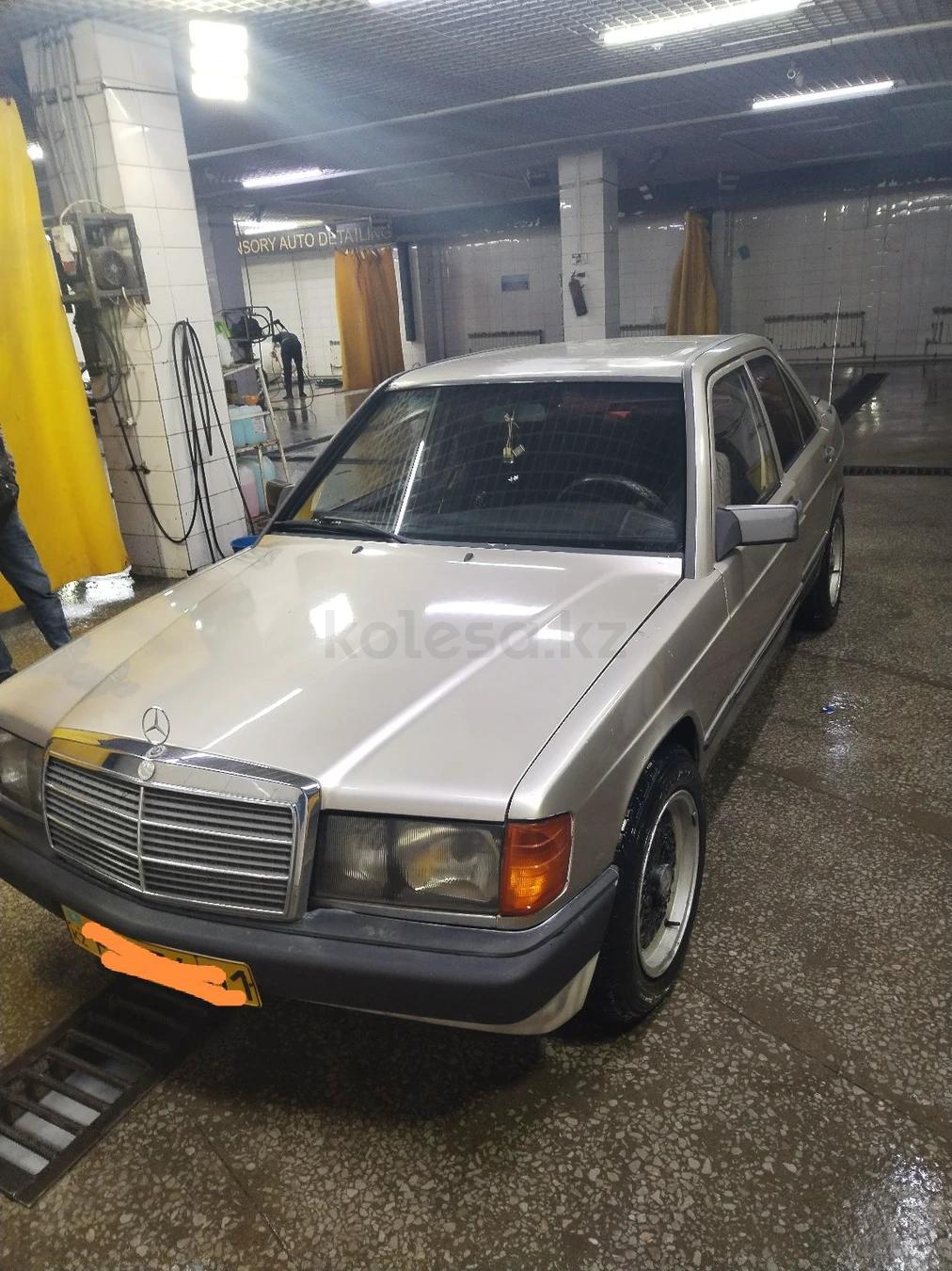 Mercedes-Benz 190 1984 г.