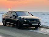 Hyundai Sonata 2015 года за 7 150 000 тг. в Актобе – фото 2