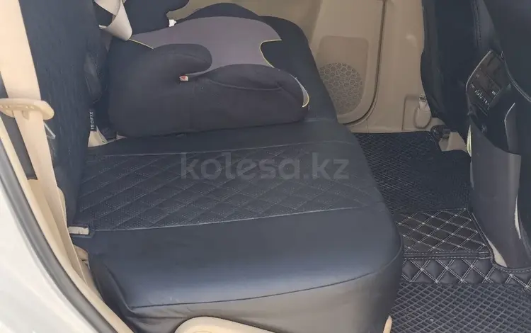 Toyota Land Cruiser Prado 2014 годаүшін18 500 000 тг. в Астана