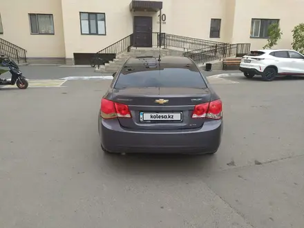 Chevrolet Cruze 2013 года за 2 200 000 тг. в Астана – фото 10