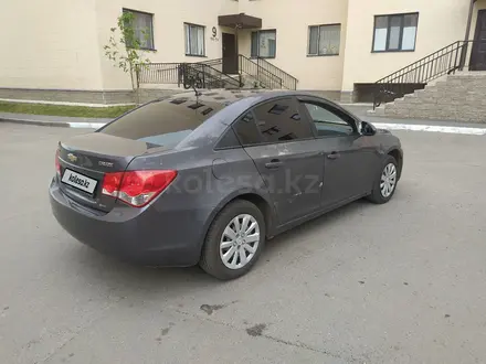 Chevrolet Cruze 2013 года за 2 200 000 тг. в Астана – фото 9