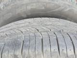 Резину Hankook 235/60/18, 4 шт. В хорошем состоянии, пробег 1 сезонүшін160 000 тг. в Караганда – фото 4