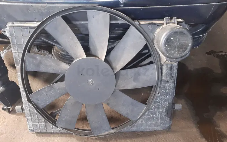 Вентилятор охлаждения Мерседес 220 привазной оригинал за 707 тг. в Шымкент