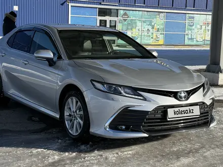 Toyota Camry 2023 года за 15 900 000 тг. в Астана – фото 3