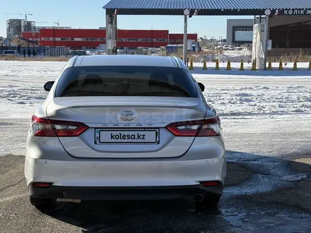 Toyota Camry 2023 года за 15 900 000 тг. в Астана – фото 7