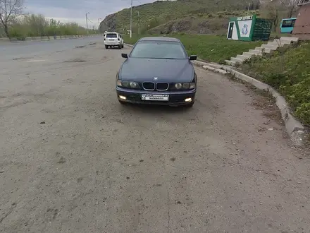 BMW 520 1998 года за 2 200 000 тг. в Усть-Каменогорск