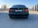 BMW 525 1997 года за 2 750 000 тг. в Шымкент – фото 3