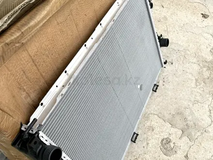 Радиатор охлаждения на BMW E38 E39 БМВ Е38 Е39 за 115 000 тг. в Шымкент – фото 2