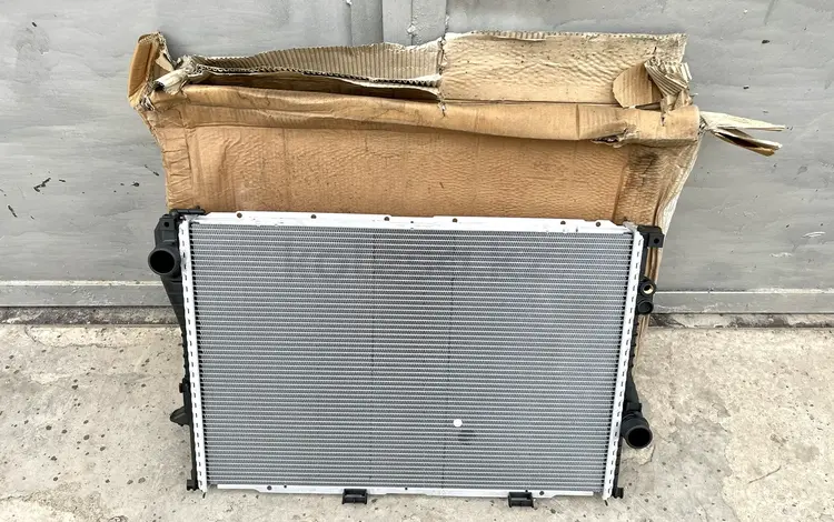 Радиатор охлаждения на BMW E38 E39 БМВ Е38 Е39 за 115 000 тг. в Шымкент