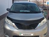 Toyota Sienna 2014 года за 14 000 000 тг. в Жанаозен – фото 2