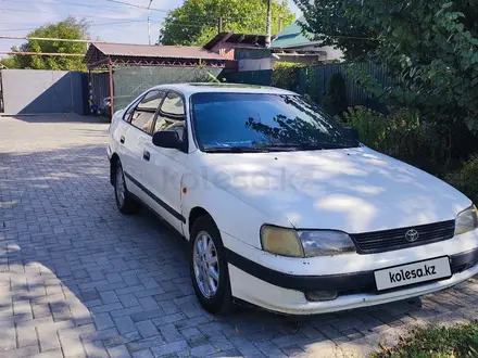 Toyota Carina E 1993 года за 1 400 000 тг. в Алматы