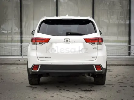 Toyota Highlander 2019 года за 25 000 000 тг. в Алматы – фото 2