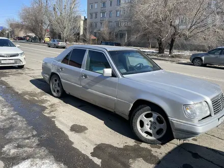 Mercedes-Benz E 280 1993 года за 1 600 000 тг. в Талдыкорган – фото 4