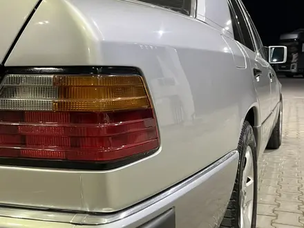 Mercedes-Benz E 280 1993 года за 2 700 000 тг. в Алматы – фото 12