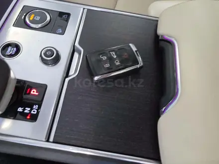 Land Rover Range Rover 2023 года за 48 000 000 тг. в Алматы – фото 7