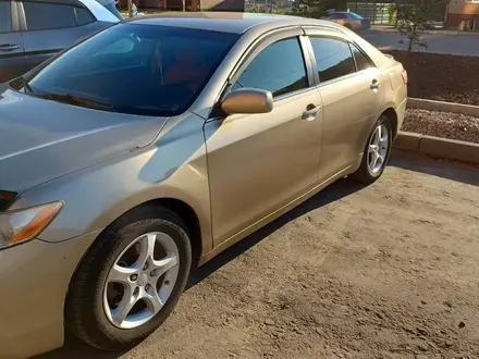 Toyota Camry 2007 года за 5 000 000 тг. в Петропавловск – фото 2