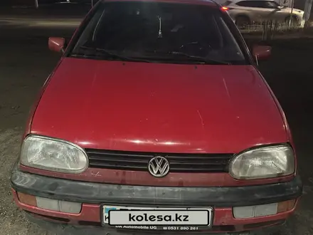 Volkswagen Golf 1995 года за 900 000 тг. в Атырау