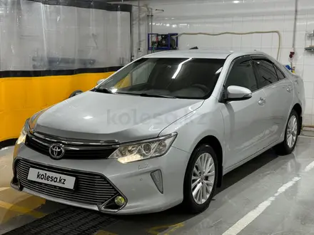 Toyota Camry 2015 года за 9 800 000 тг. в Астана – фото 2