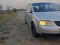 Volkswagen Touran 2005 годаүшін3 200 000 тг. в Алматы – фото 8