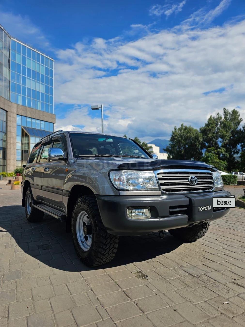 Toyota Land Cruiser 2005 г.