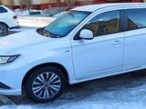 Mitsubishi Outlander 2022 годаүшін12 500 000 тг. в Актобе – фото 2