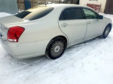 Toyota Crown Majesta 2011 года за 8 500 000 тг. в Астана – фото 3