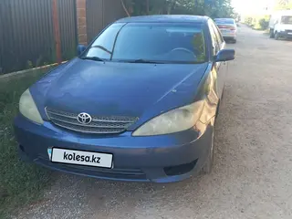 Toyota Camry, 2005