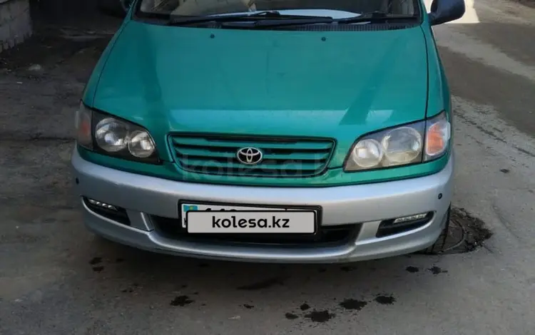 Toyota Ipsum 1997 года за 3 700 000 тг. в Павлодар