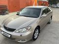 Toyota Camry 2004 годаfor5 700 000 тг. в Жанаозен