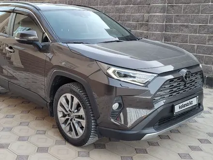 Toyota RAV4 2020 года за 23 000 000 тг. в Кызылорда