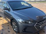 Hyundai Elantra 2018 года за 6 500 000 тг. в Шымкент – фото 2