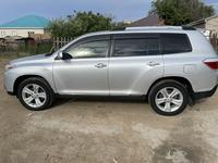 Toyota Highlander 2012 года за 13 500 000 тг. в Атырау