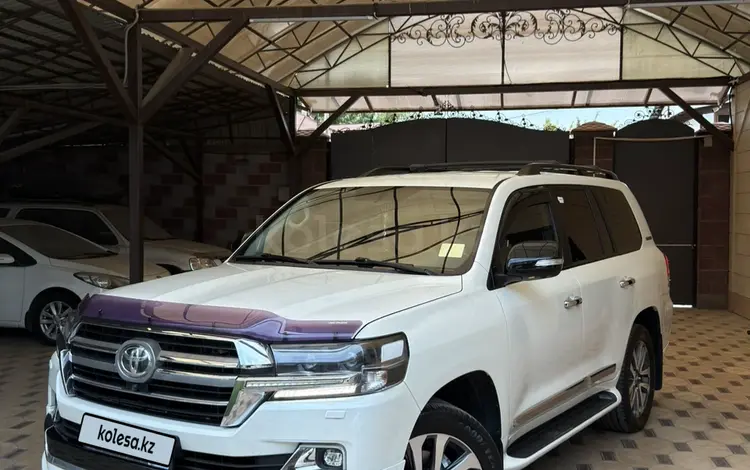 Toyota Land Cruiser 2020 годаүшін38 200 000 тг. в Алматы