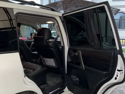 Toyota Land Cruiser 2020 года за 38 200 000 тг. в Алматы – фото 12