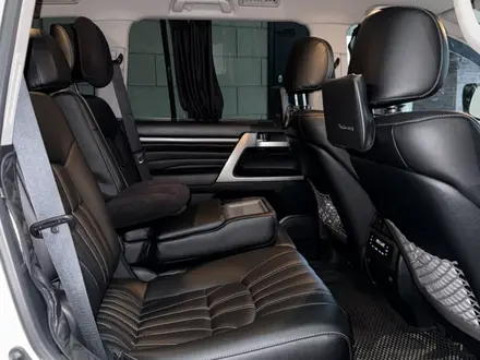 Toyota Land Cruiser 2020 года за 38 200 000 тг. в Алматы – фото 13